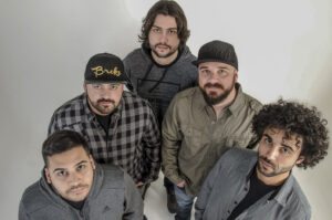 Shows do Maneva: Banda se Apresenta em Santo André